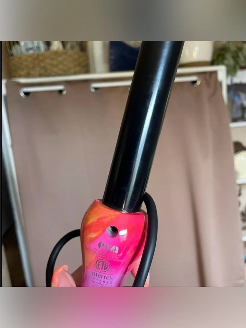 Eva hair NYC curling iron like new condition
